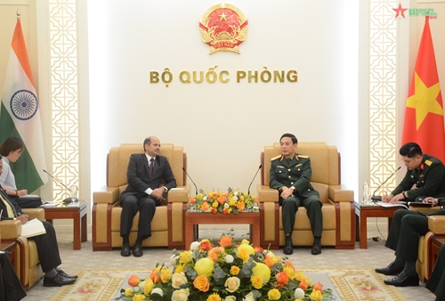 Tiếp tục thúc đẩy hơn nữa hợp tác quốc phòng Việt Nam-Ấn Độ

